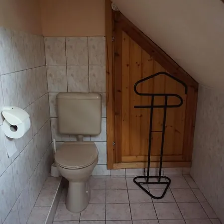 Lejlighed Grosses Ferienhaus Plattensee Balaton - Nyaralo Haz 6 Szobaval, 5 Fuerdoszobaval, 3000 Nm Szolad