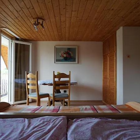 Grosses Ferienhaus Plattensee Balaton - Nyaralo Haz 6 Szobaval, 5 Fuerdoszobaval, 3000 Nm