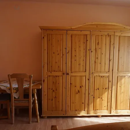 Grosses Ferienhaus Plattensee Balaton - Nyaralo Haz 6 Szobaval, 5 Fuerdoszobaval, 3000 Nm アパート Szólád