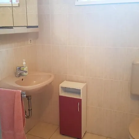 Grosses Ferienhaus Plattensee Balaton - Nyaralo Haz 6 Szobaval, 5 Fuerdoszobaval, 3000 Nm Szolad