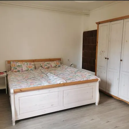 Grosses Ferienhaus Plattensee Balaton - Nyaralo Haz 6 Szobaval, 5 Fuerdoszobaval, 3000 Nm Szólád