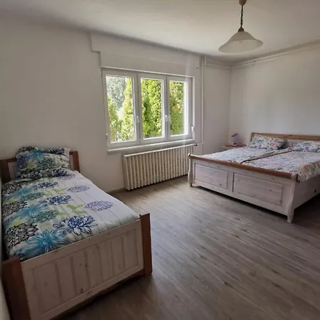 Lejlighed Grosses Ferienhaus Plattensee Balaton - Nyaralo Haz 6 Szobaval, 5 Fuerdoszobaval, 3000 Nm