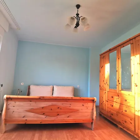 Grosses Ferienhaus Plattensee Balaton - Nyaralo Haz 6 Szobaval, 5 Fuerdoszobaval, 3000 Nm * Szólád