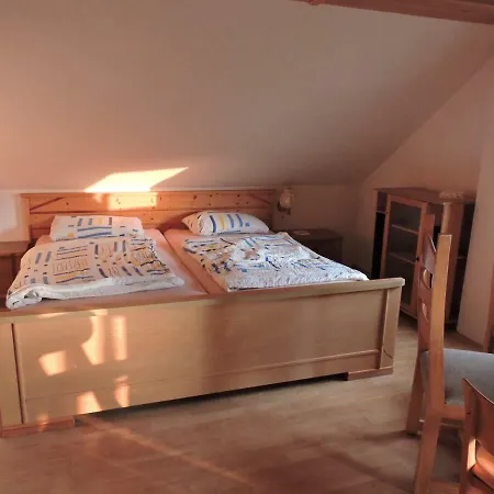 Grosses Ferienhaus Plattensee Balaton - Nyaralo Haz 6 Szobaval, 5 Fuerdoszobaval, 3000 Nm Lejlighed Szolad