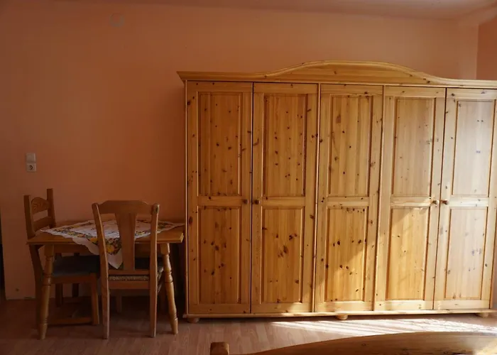 Grosses Ferienhaus Plattensee Balaton - Nyaralo Haz 6 Szobaval, 5 Fuerdoszobaval, 3000 Nm Apartment Szolad